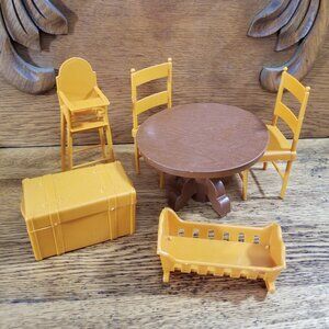 1973 Mattel Sunshine Family Dollhouse Furniture Lot – Yellow & Brown Plastic